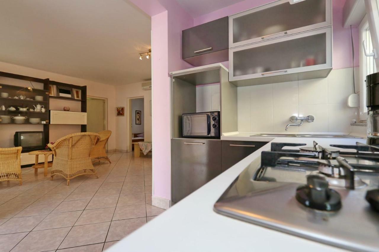 Villa Neyla Vir Exteriér fotografie