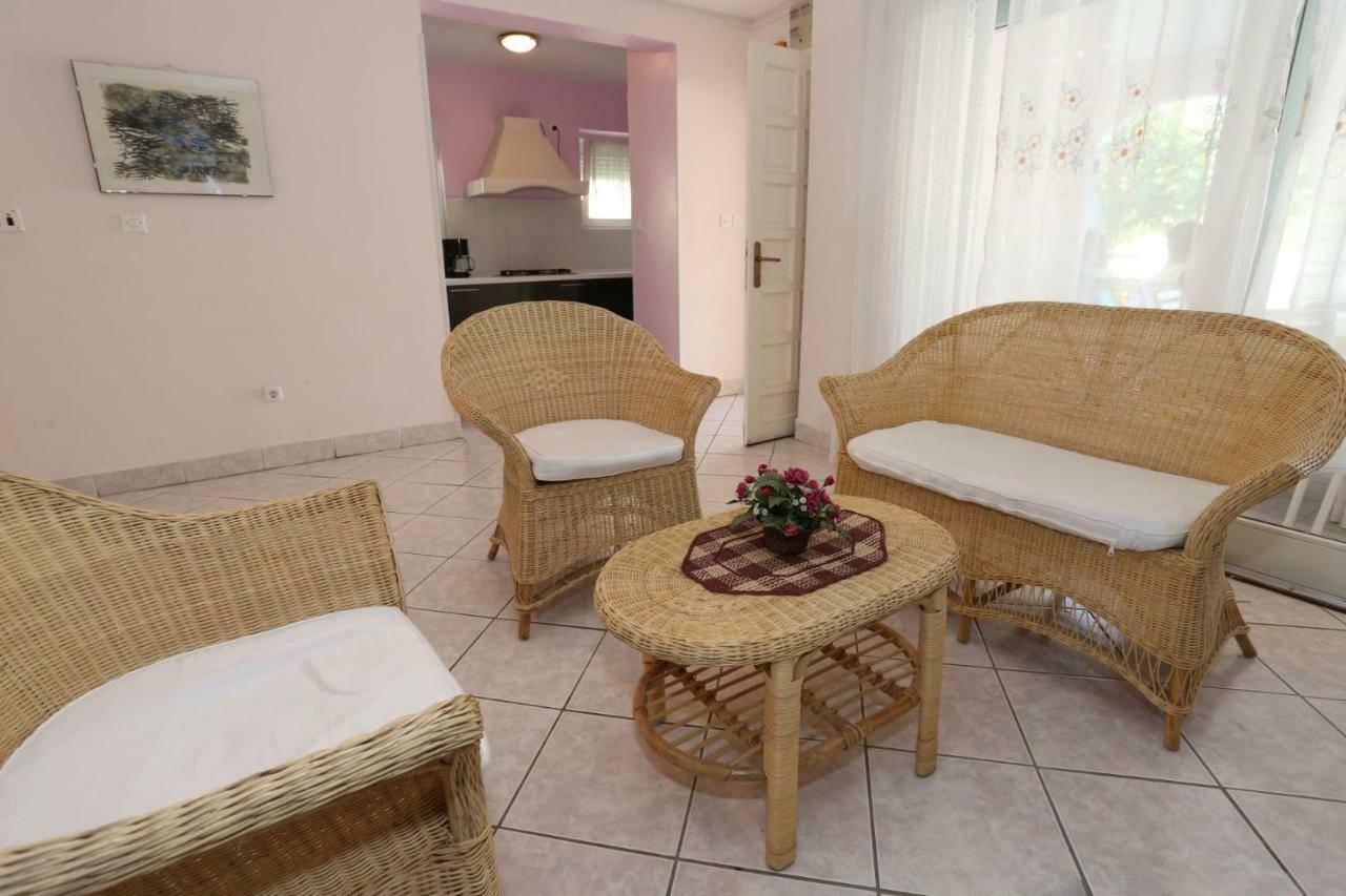 Villa Neyla Vir Exteriér fotografie