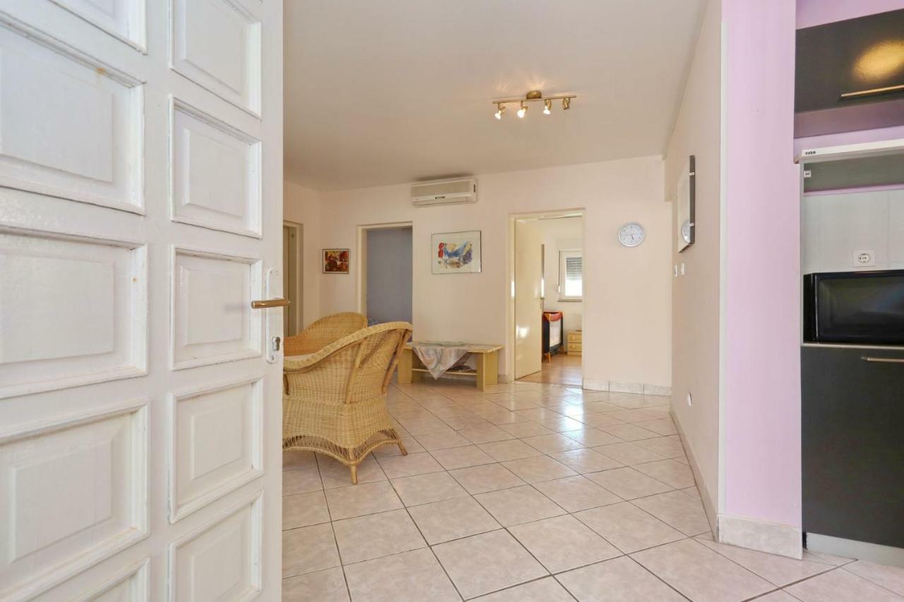 Villa Neyla Vir Exteriér fotografie