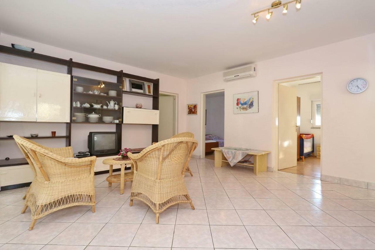 Villa Neyla Vir Exteriér fotografie