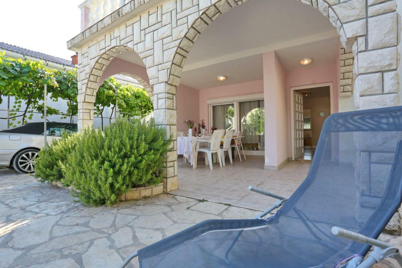 Villa Neyla Vir Exteriér fotografie