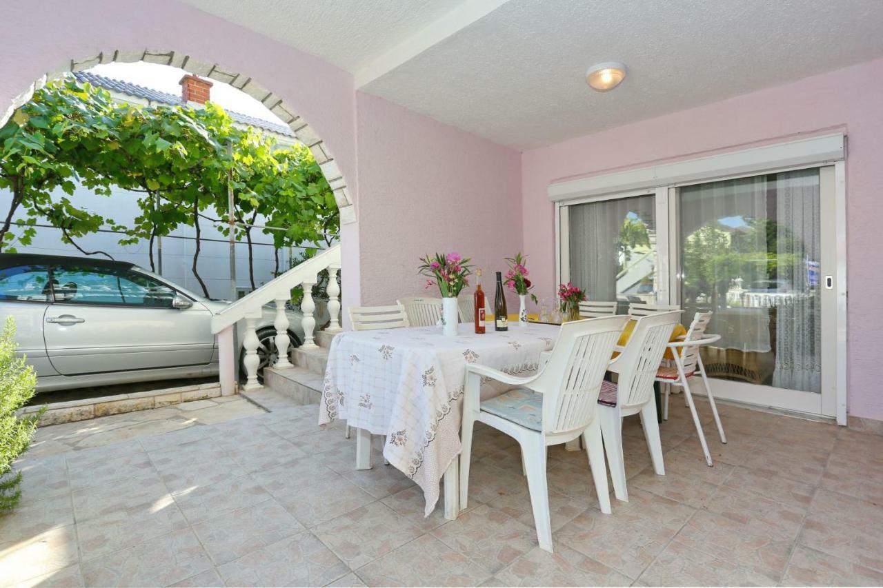 Villa Neyla Vir Exteriér fotografie
